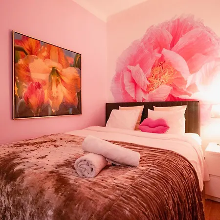 Lovely Flat In The Heart Of דירה הלסינקי