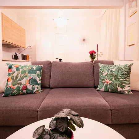 דירה Lovely Flat In The Heart Of הלסינקי
