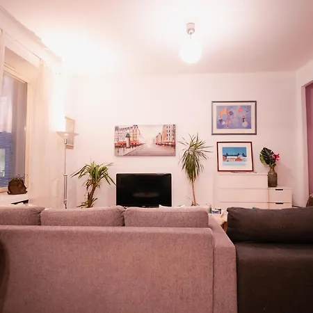 Lovely Flat In The Heart Of ヘルシンキ