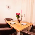 Lovely Flat In The Heart Of Huoneisto