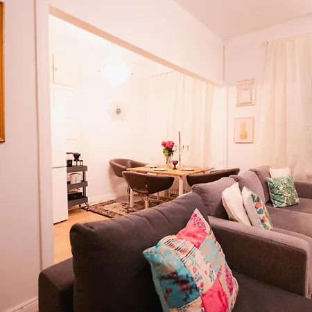 Διαμέρισμα Lovely Flat In The Heart Of *